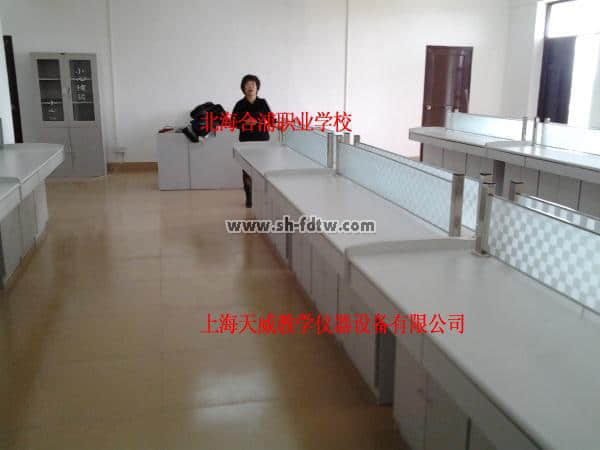 景洪職業(yè)高級中學-42座財務(wù)教學實驗教室設(shè)備