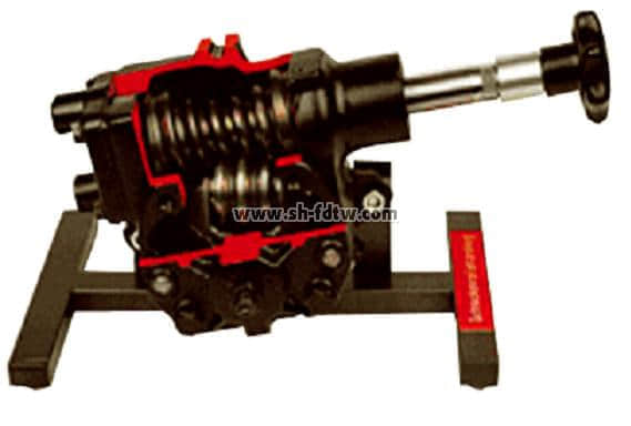 渦輪渦桿式轉(zhuǎn)向器解剖教具