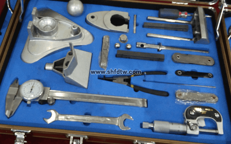 臺(tái)虎鉗實(shí)測(cè)繪圖訓(xùn)練裝置