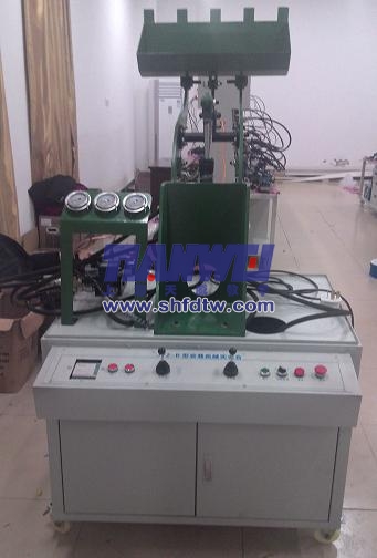 裝載機(jī)械實(shí)訓(xùn)裝置